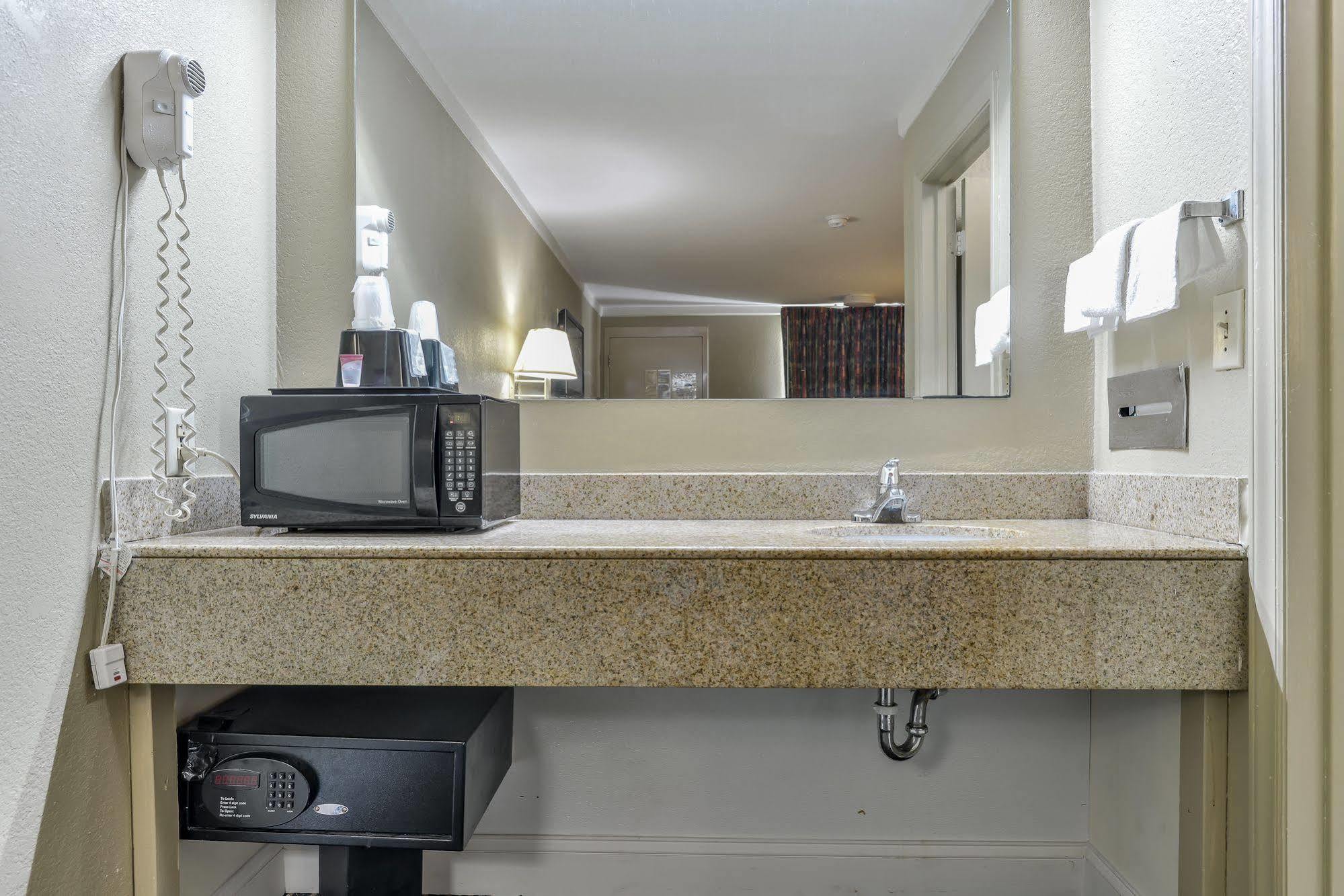 Wake Inn Raleigh Luaran gambar